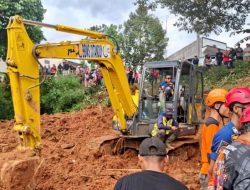 Pemprov Jateng tambah alat berat percepat penanganan longsor Cilacap