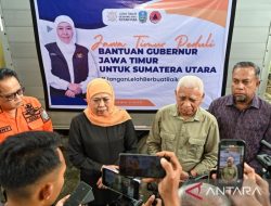 Wagub Sumut terima bantuan logistik korban bencana Pemprov Jatim
