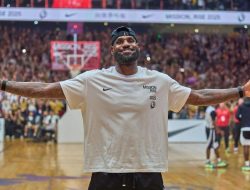 LeBron James siap jalani latihan fisik jelang debut musim ini