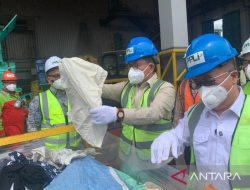 Ekonomi sepekan, pemusnahan baju bekas impor sampai transaksi daring