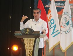 Menaker tekankan pentingnya ciptakan hubungan industrial transformatif