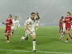Gol debut Kevin Diks warnai kemenangan Monchengladbach atas Koln