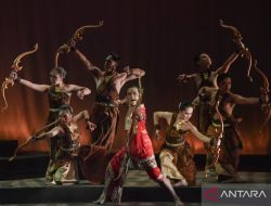 Pementasan Panah Matahari Adipati Karna dalam Festival Musikal Indonesia 2025