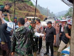 4.292 warga terdampak bencana di Pasaman Barat masih mengungsi