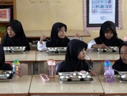 Makan Bergizi Gratis, ikhtiar pemerintah penuhi gizi anak Indonesia