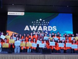 UAJ beri penghargaan mahasiswa guna tingkatkan semangat berdaya saing