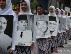 Terpopuler, Soeharto pahlawan nasional hingga ucapan Hari Pahlawan