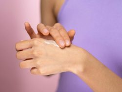 Bisul pada kulit: penyebab, faktor pemicu, dan risiko komplikasinya